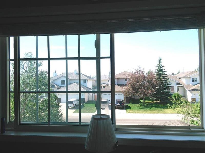 Brother Li Homestay YYC Екстериор снимка